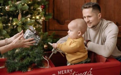 Co podarować najmłodszym? Urocze i praktyczne pomysły dla maluchów